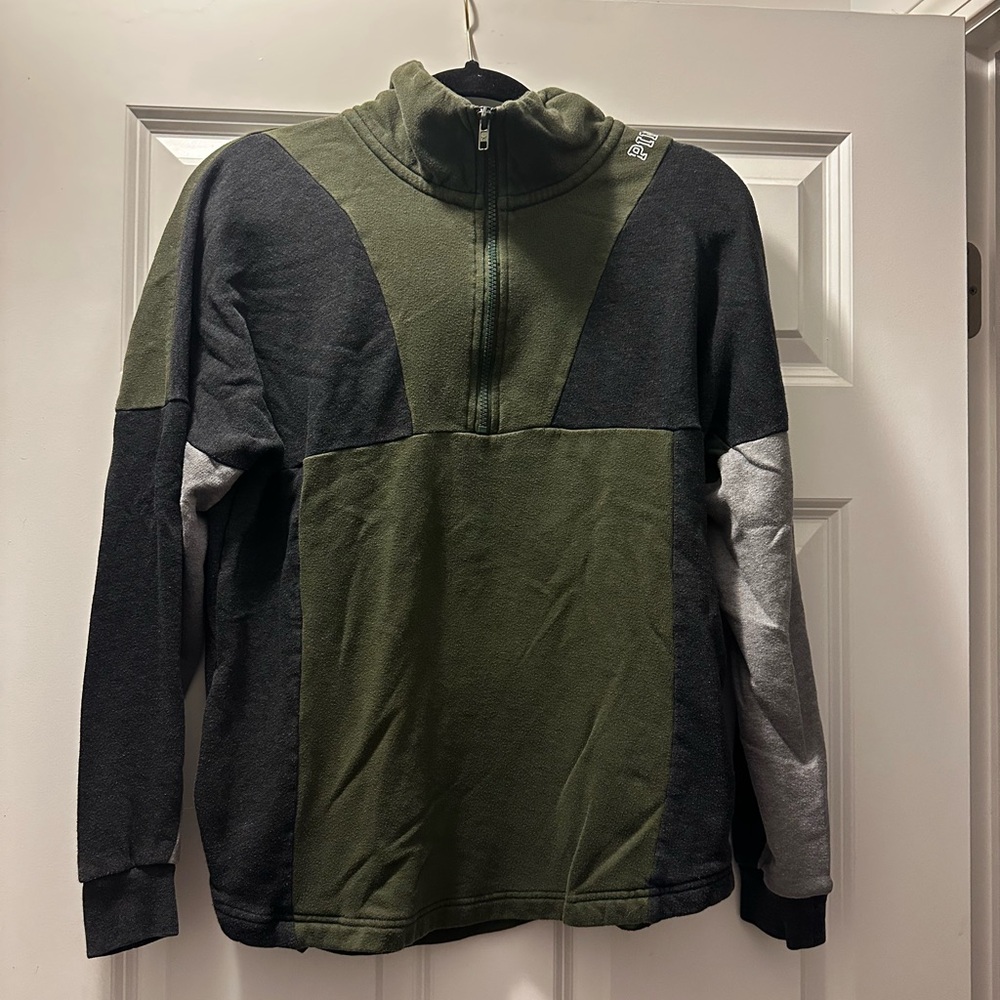Olive and Black PINK Victorias Secret half zip. Fleece. Slightly oversized.